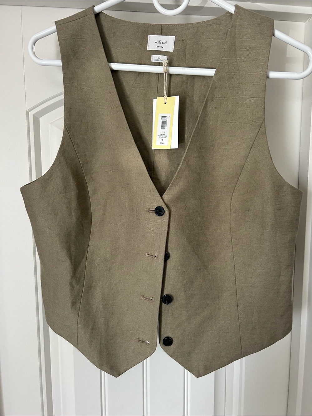 Wilfred Pacino Vest in Sundried Olive